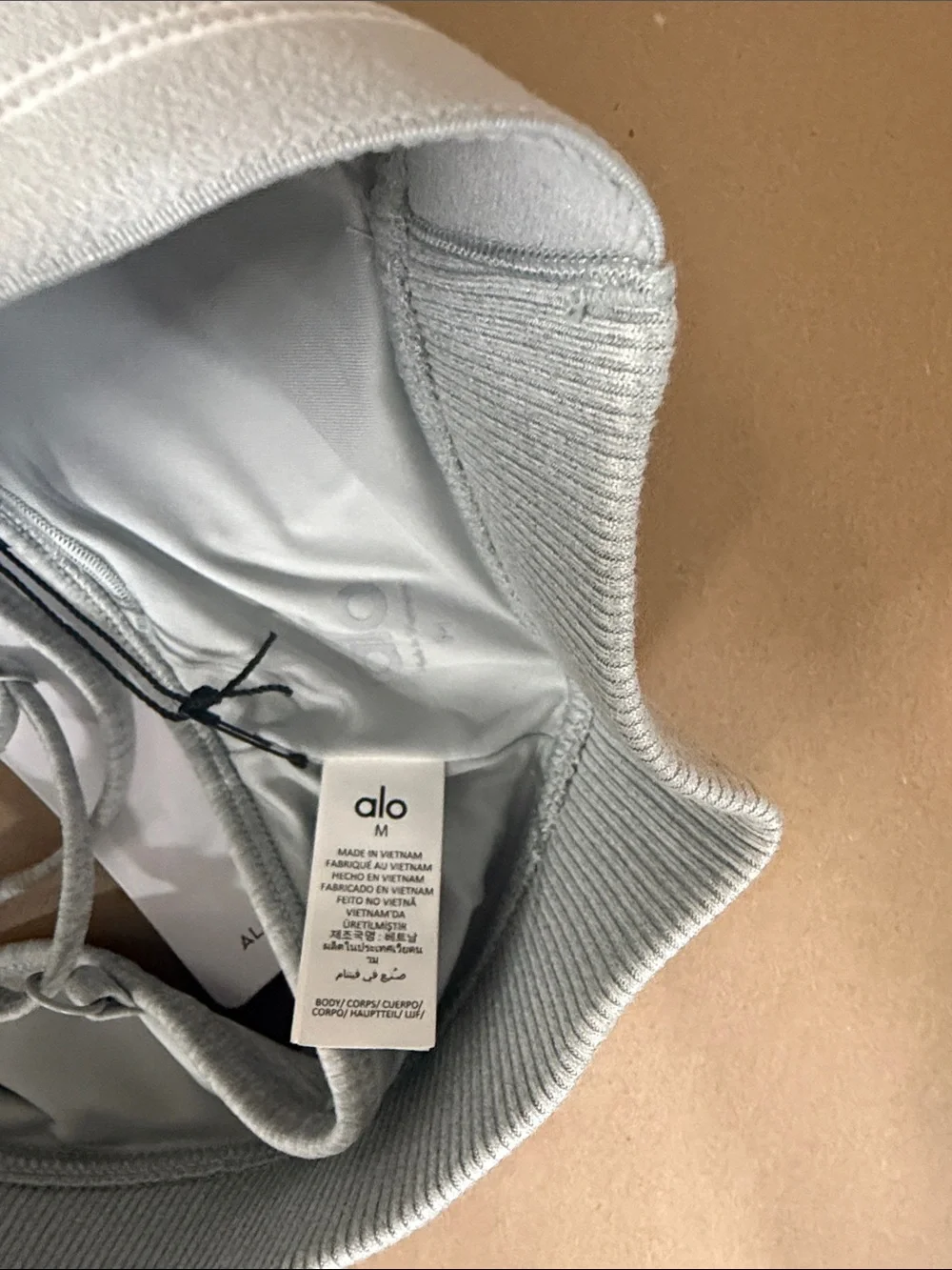 Alo Yoga Alosoft Relay Bra